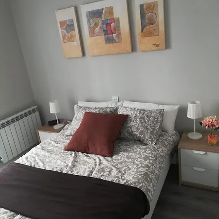 公寓 Cesar Augusto House *